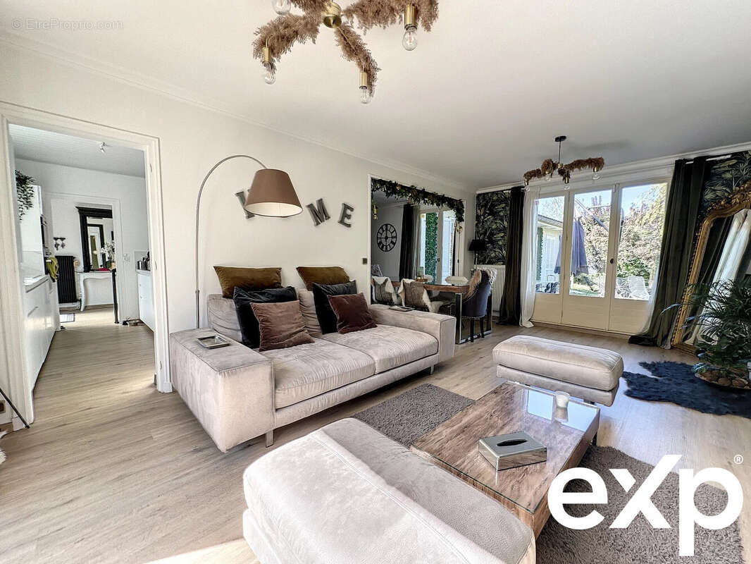 Maison à VILLERS-ALLERAND