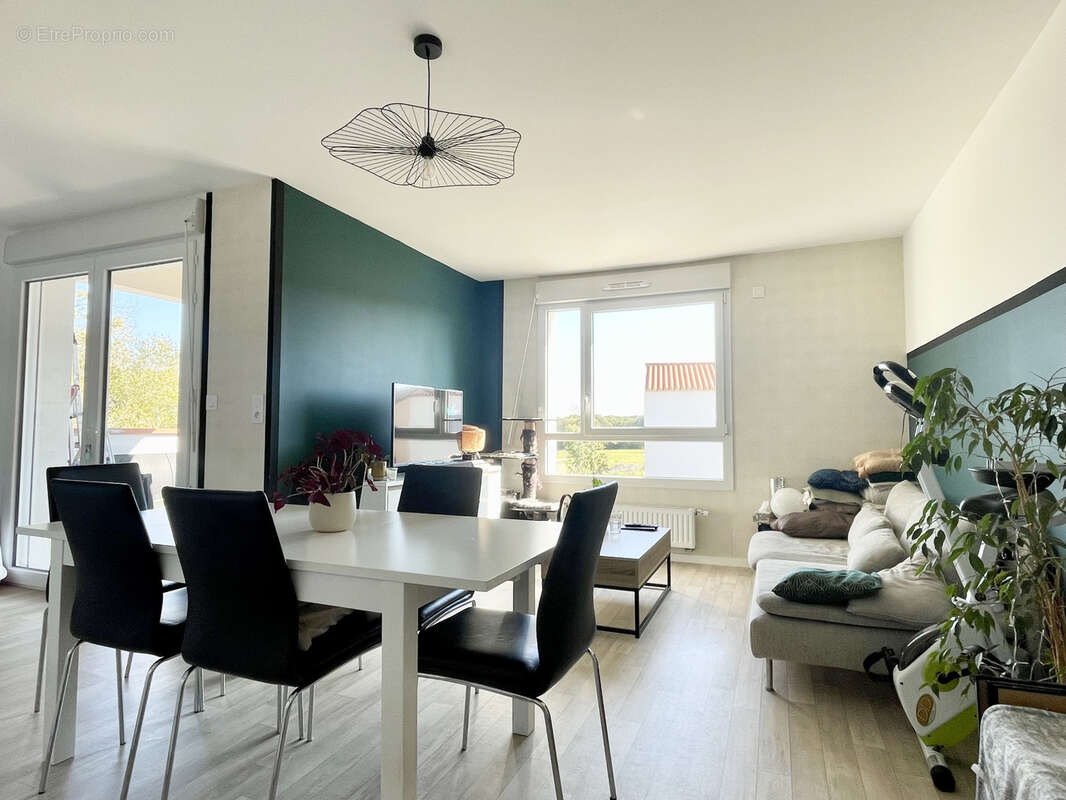 Appartement à LES SORINIERES