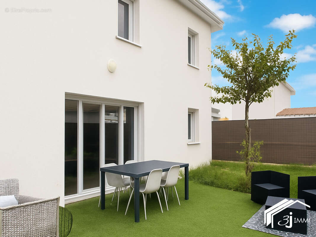 Maison à AUCAMVILLE