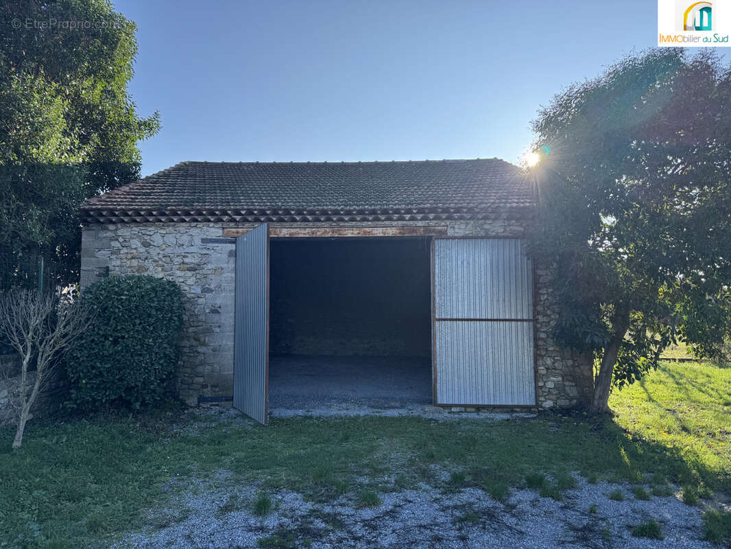 Maison à LEZAN