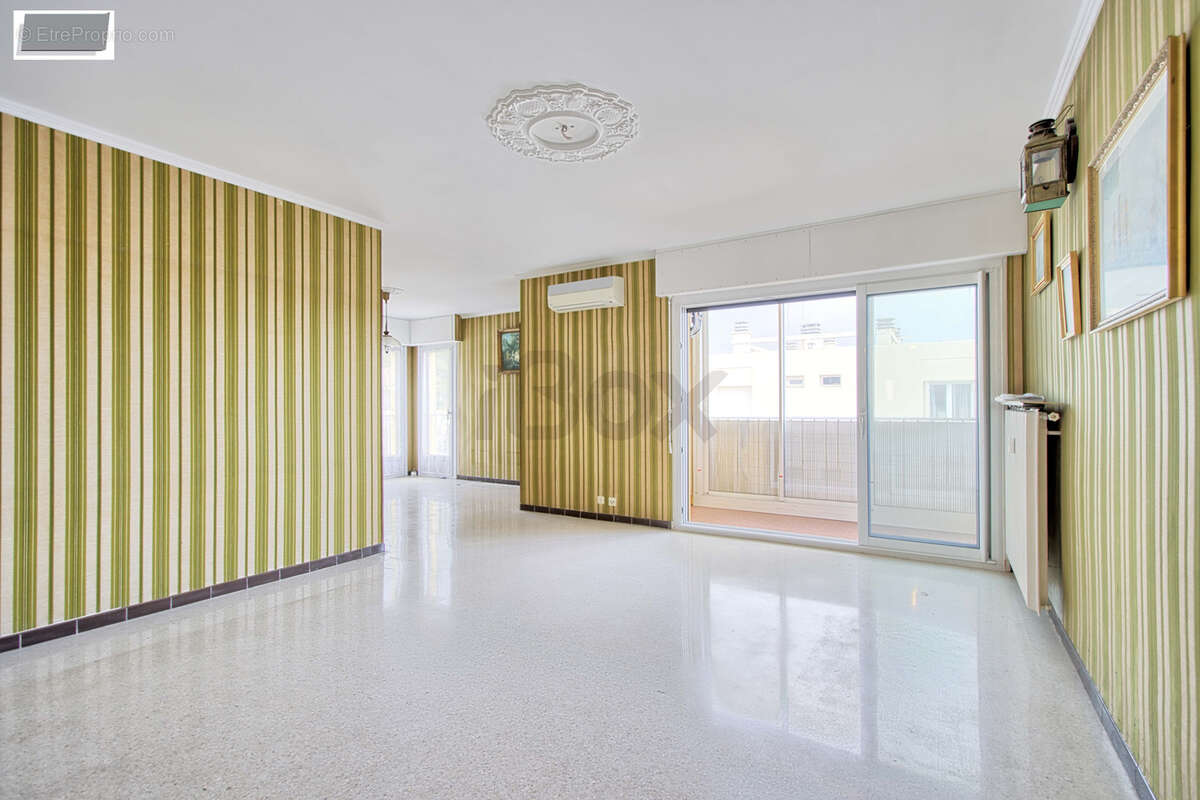 Appartement à LA VALETTE-DU-VAR