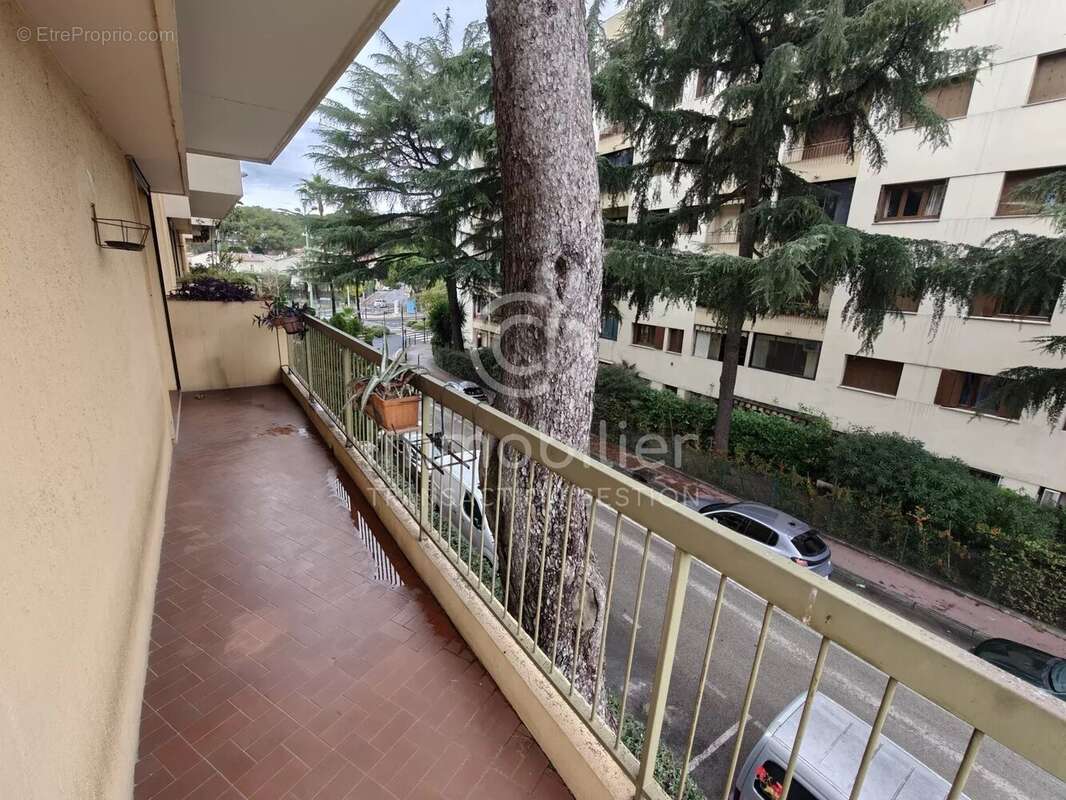 Appartement à LE CANNET