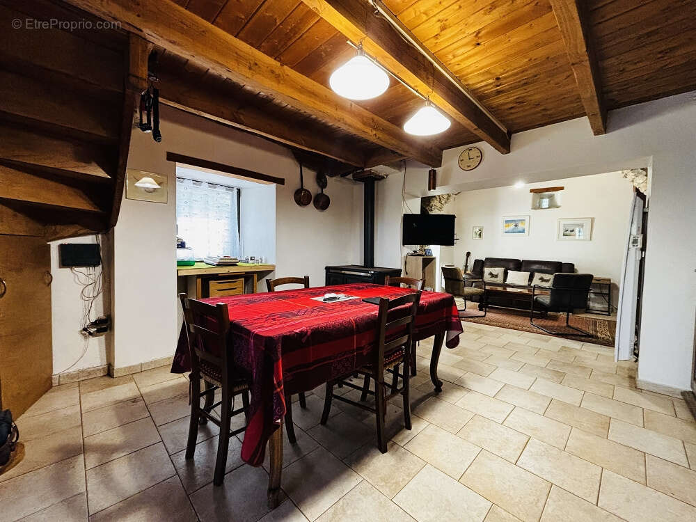 Maison en pierre 2 pièces 52m2 avec jardin - photo 8