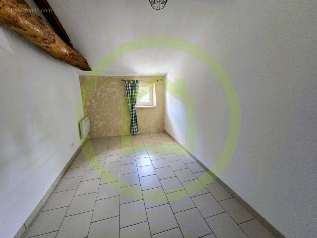 Maison à SAINT-CIERS-SUR-GIRONDE