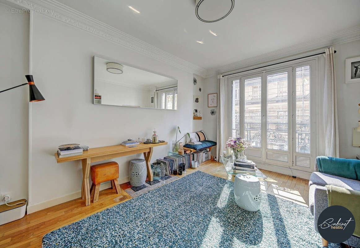 Appartement à PARIS-11E