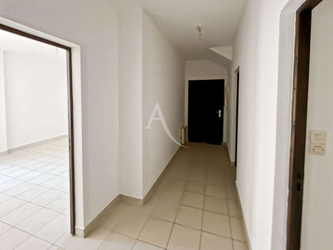 Appartement à VAUX-SUR-SEINE