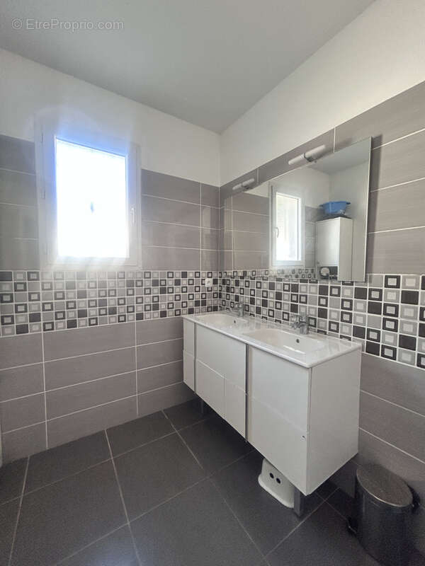 En Cévennes, villa plain pied et terrain, à vendre - photo 13