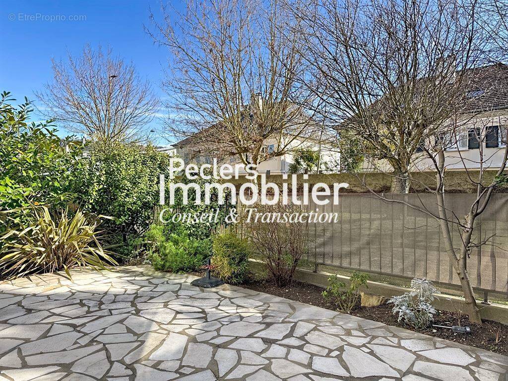 Appartement à RUEIL-MALMAISON