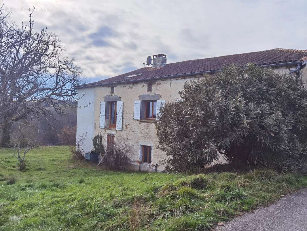 Maison à BOUDOU