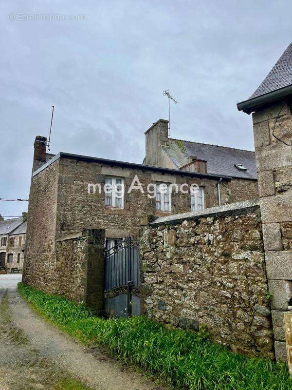 Maison à LE VIEUX-MARCHE