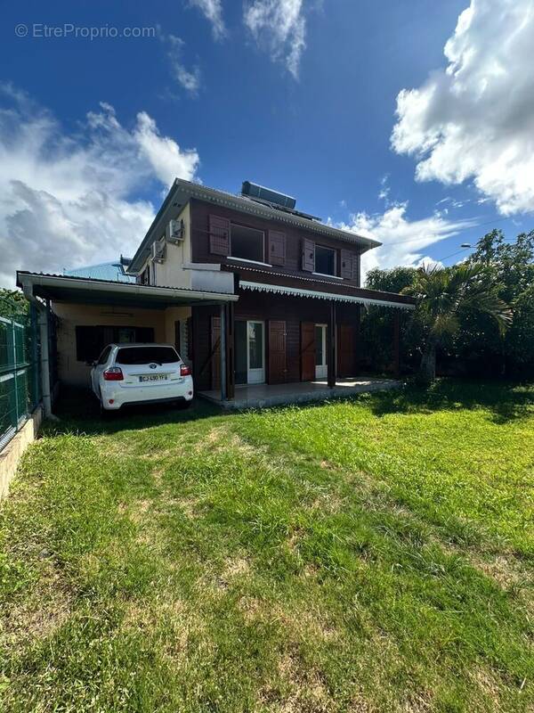 Maison à SAINTE-SUZANNE