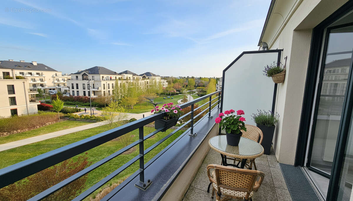 Appartement à SAINT-CYR-SUR-LOIRE