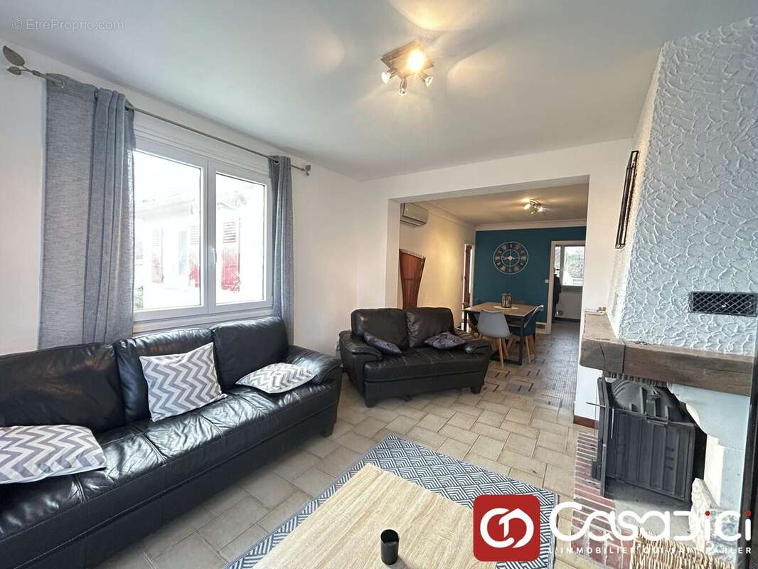 Maison à SAUVIGNY-LES-BOIS