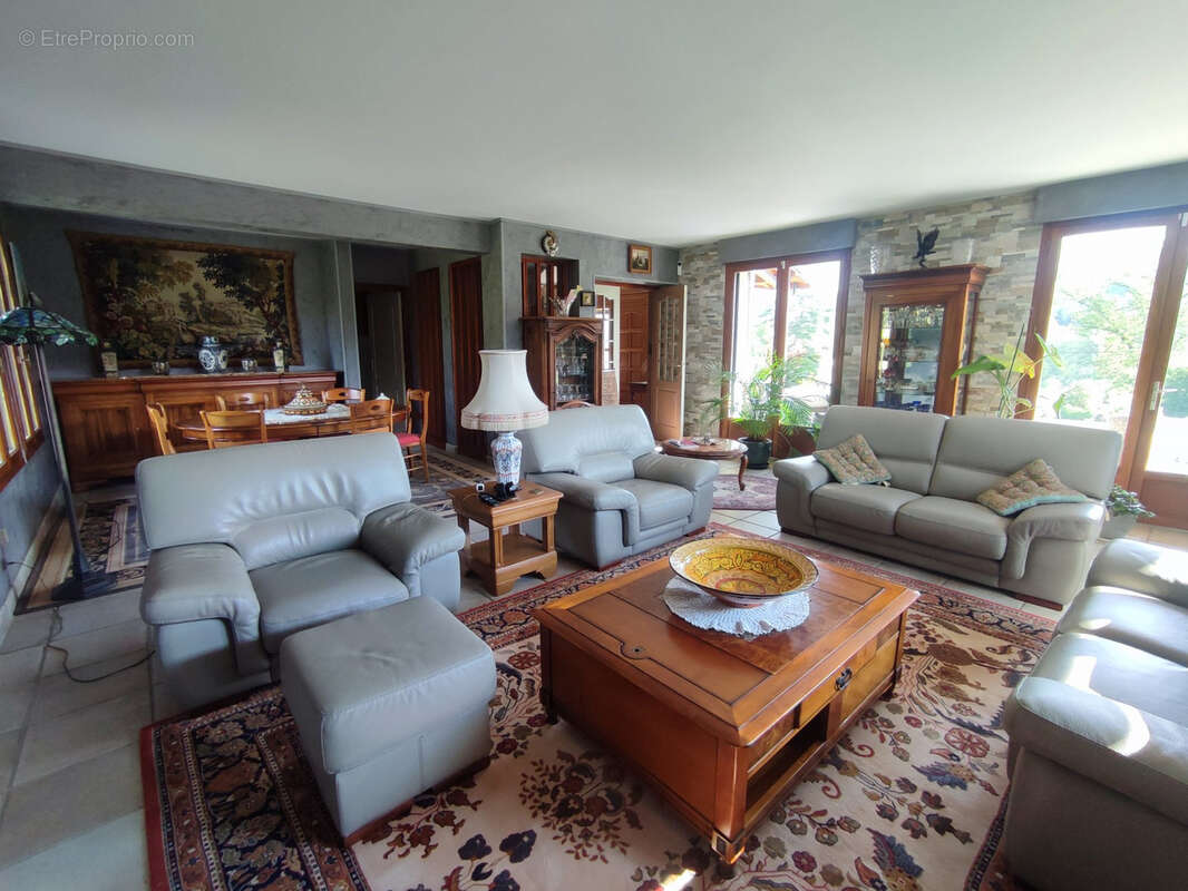 Maison à SAINT-ALYRE-D'ARLANC