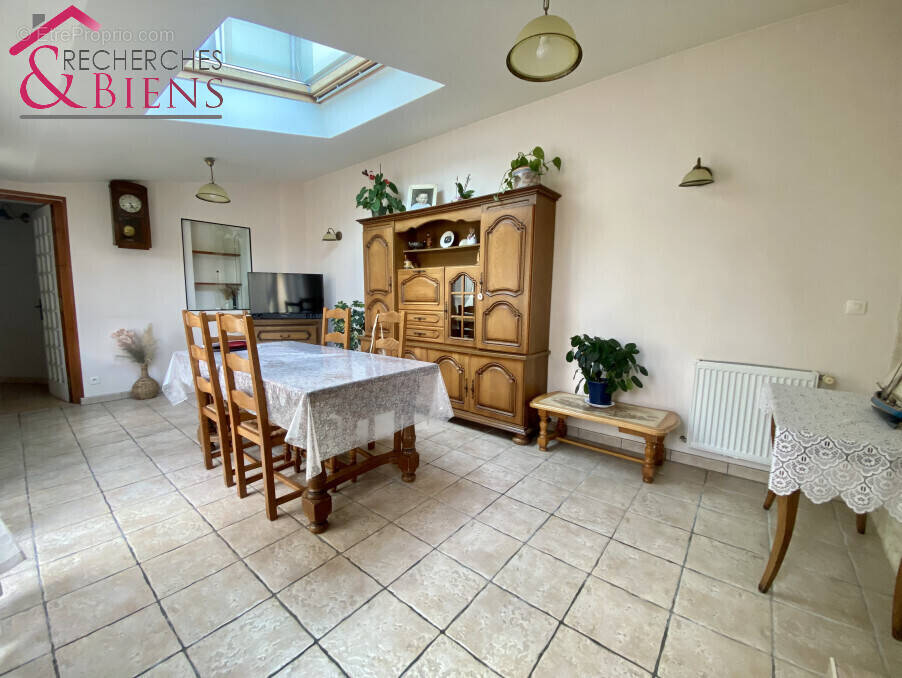 Appartement à MONTEBOURG