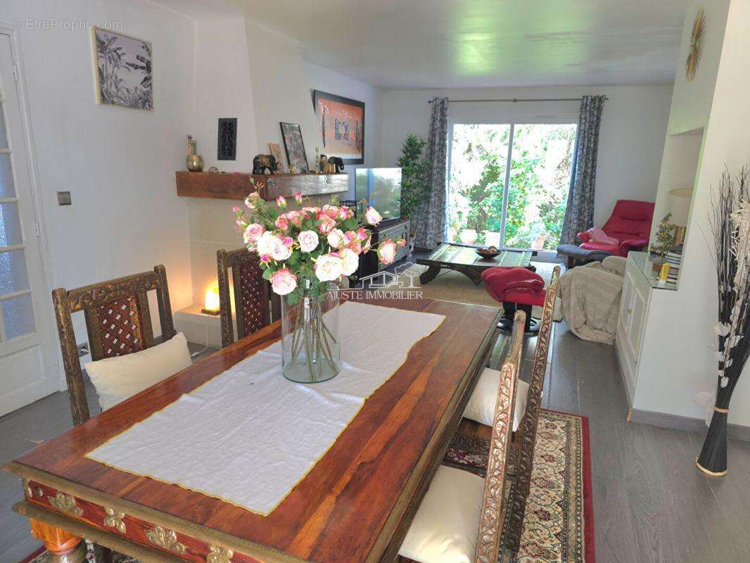 COUP DE COEUR  Maison familiale avec grand terrain et potentiel à Martigues - photo 2
