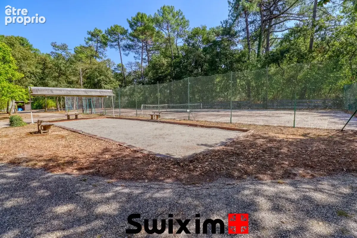 Propriété d'inspiration californienne – 325 m² habitables – Parc de 9 000 m² - photo 17
