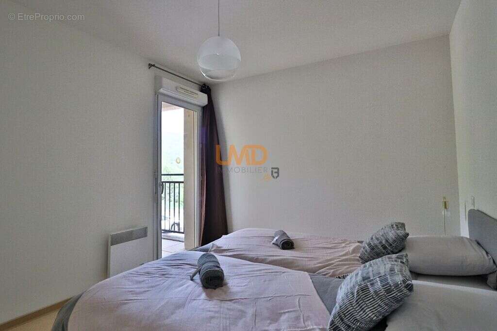 Appartement à AVENE