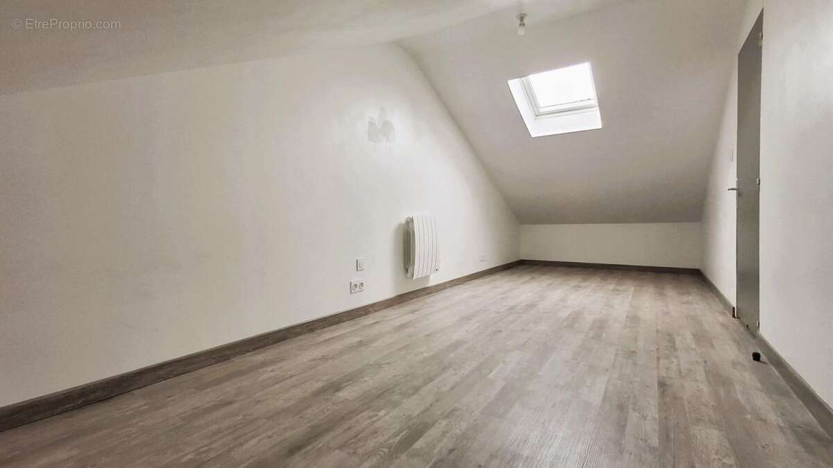 Maison à CREPY-EN-VALOIS