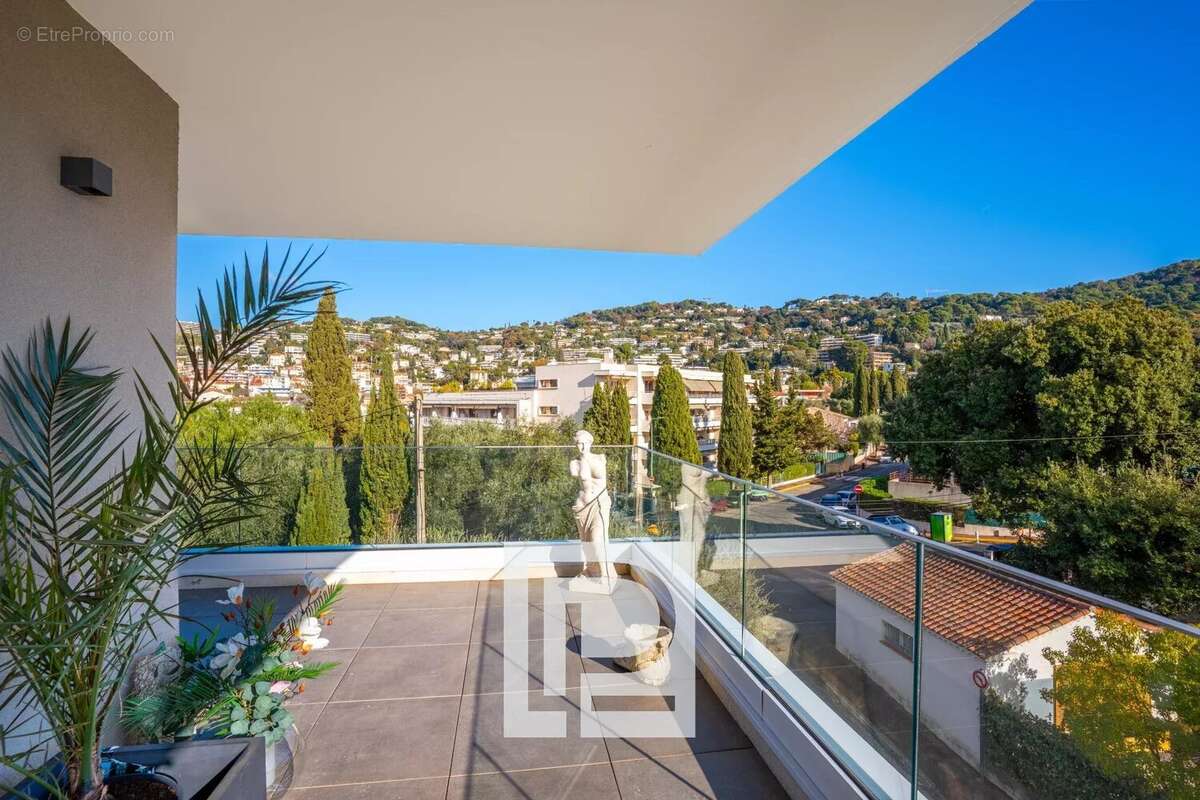 Appartement à LE CANNET