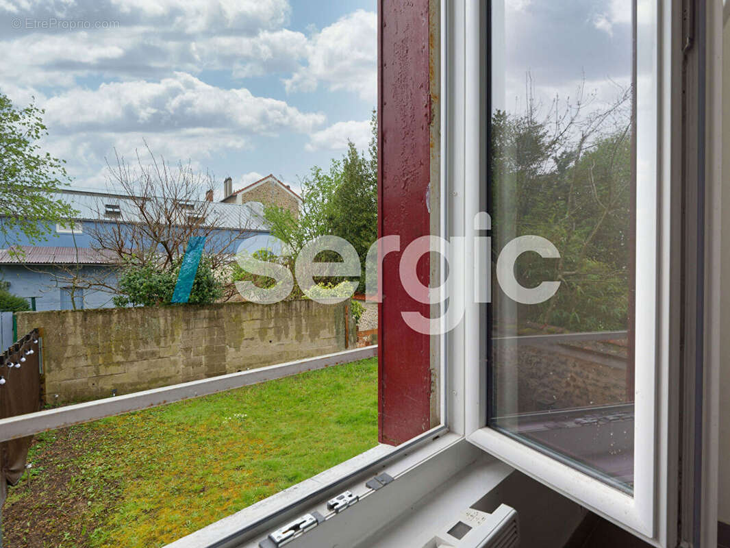 Appartement à CORBEIL-ESSONNES