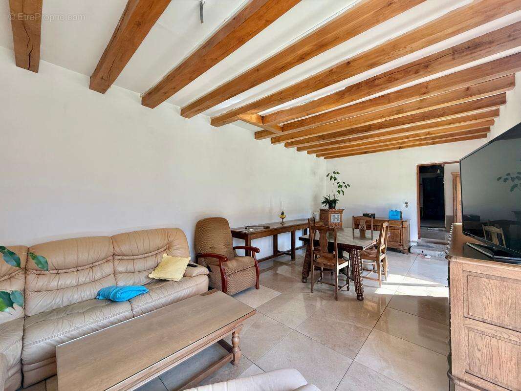 Maison à LONGECOURT-EN-PLAINE