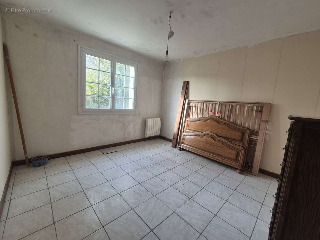 Maison à SAINT-JEAN-PIERRE-FIXTE