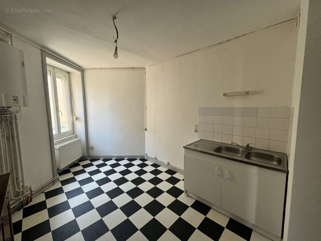 Photo 3 - Appartement à AMPLEPUIS