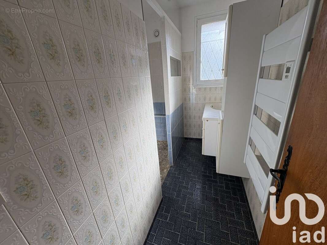 Photo 9 - Maison à SAINT-ETIENNE-DE-FONTBELLON