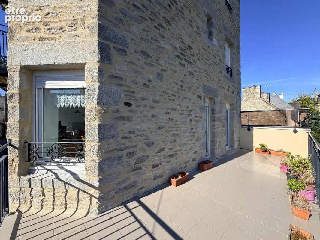 SAINT CAST LE GUILDO - Charmant appartement de type 2 avec terrasse et parking - photo 9