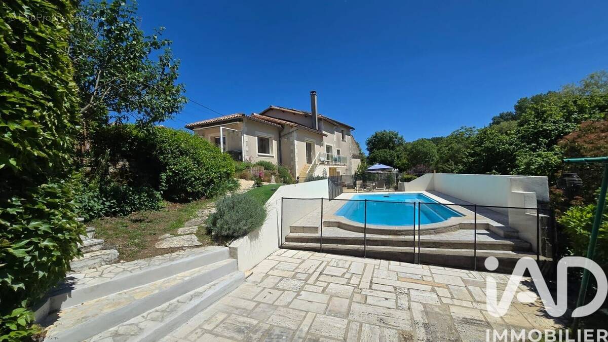 Photo 1 - Maison à CEAUX-EN-COUHE