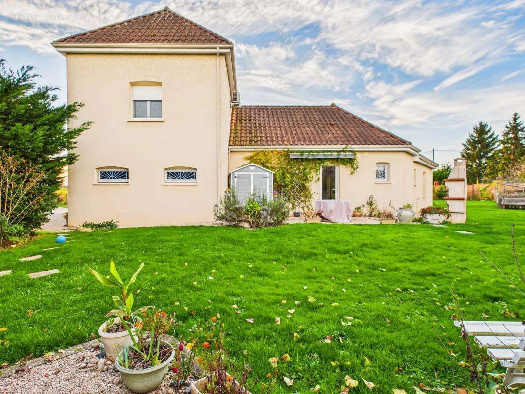 Maison à SAINT-MAURICE-EN-RIVIERE