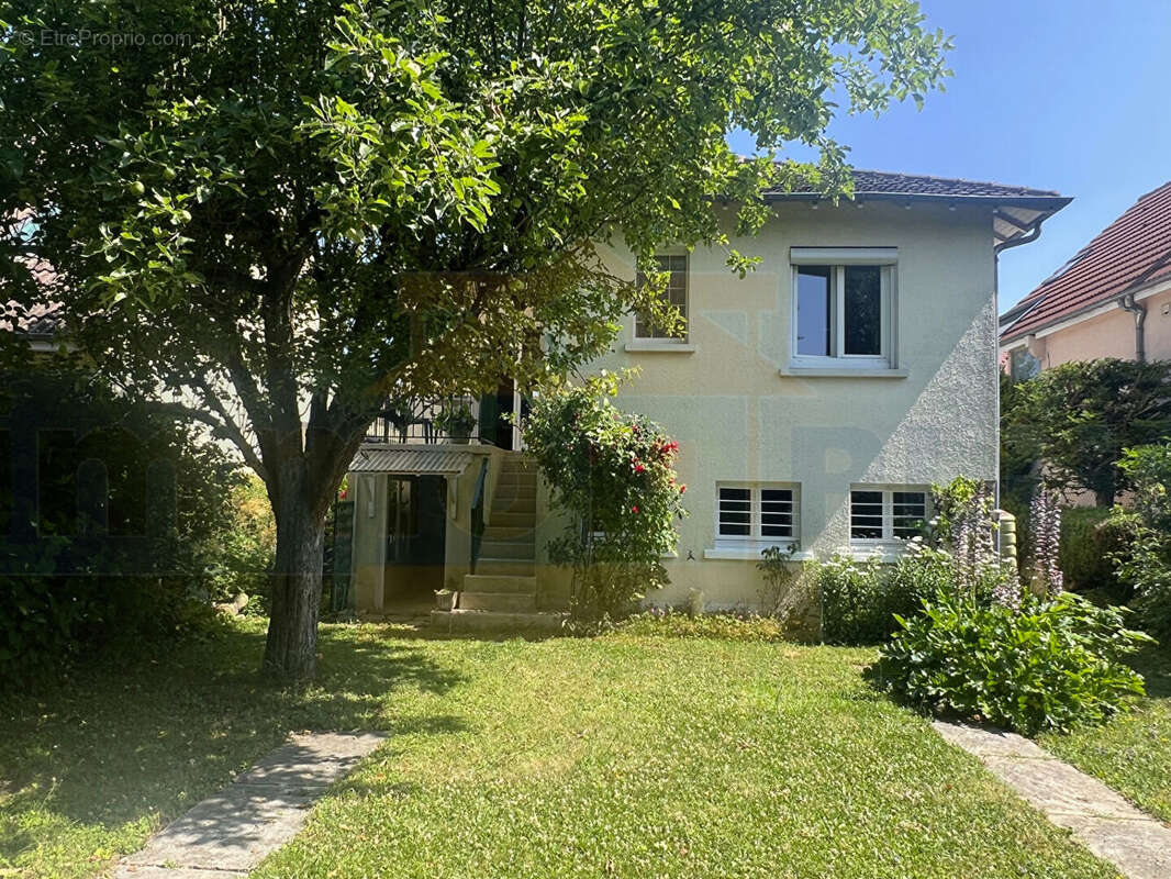 Maison à BOIS-D&#039;ARCY