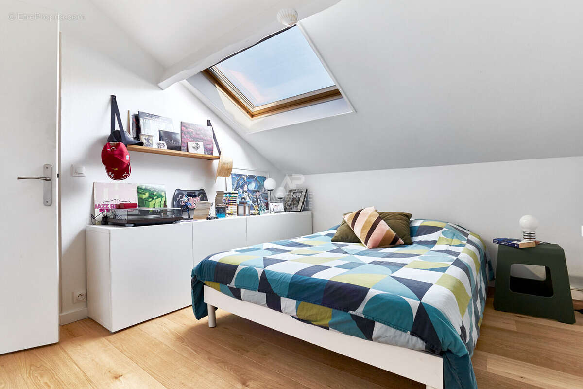 Duplex cocooning Saint Germain En Laye 4 pièces 85.67 m2 au sol - photo 6