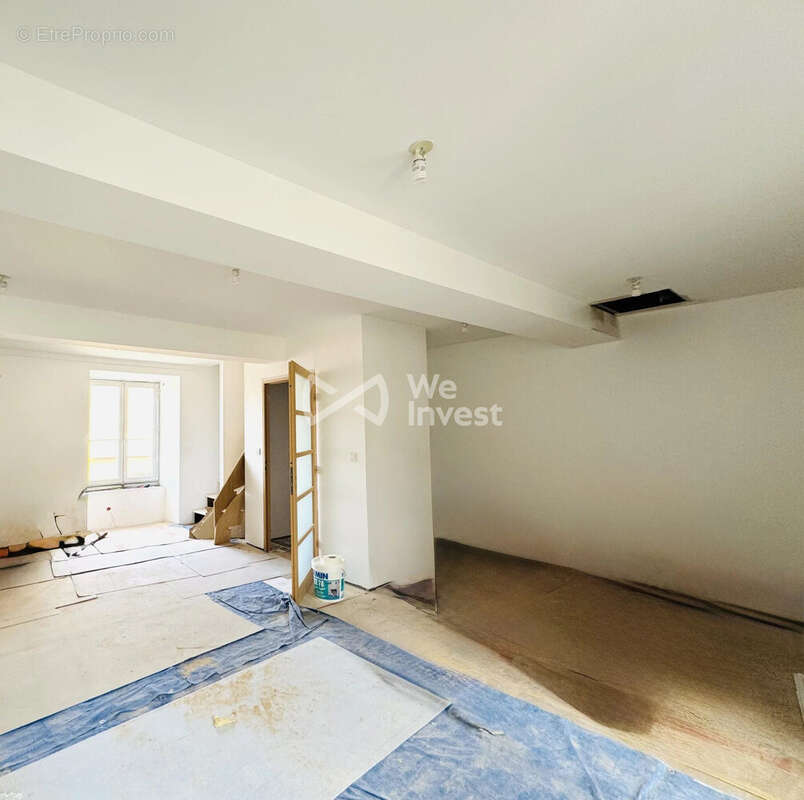 Maison à LES MARTRES-DE-VEYRE