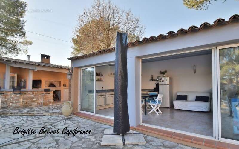 Maison à LA DESTROUSSE