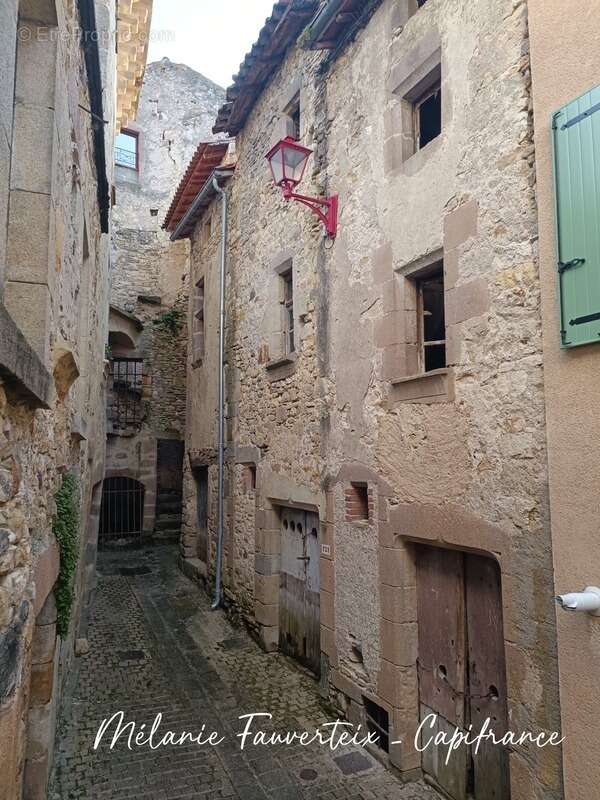 Maison à SAUVAGNAT-SAINTE-MARTHE