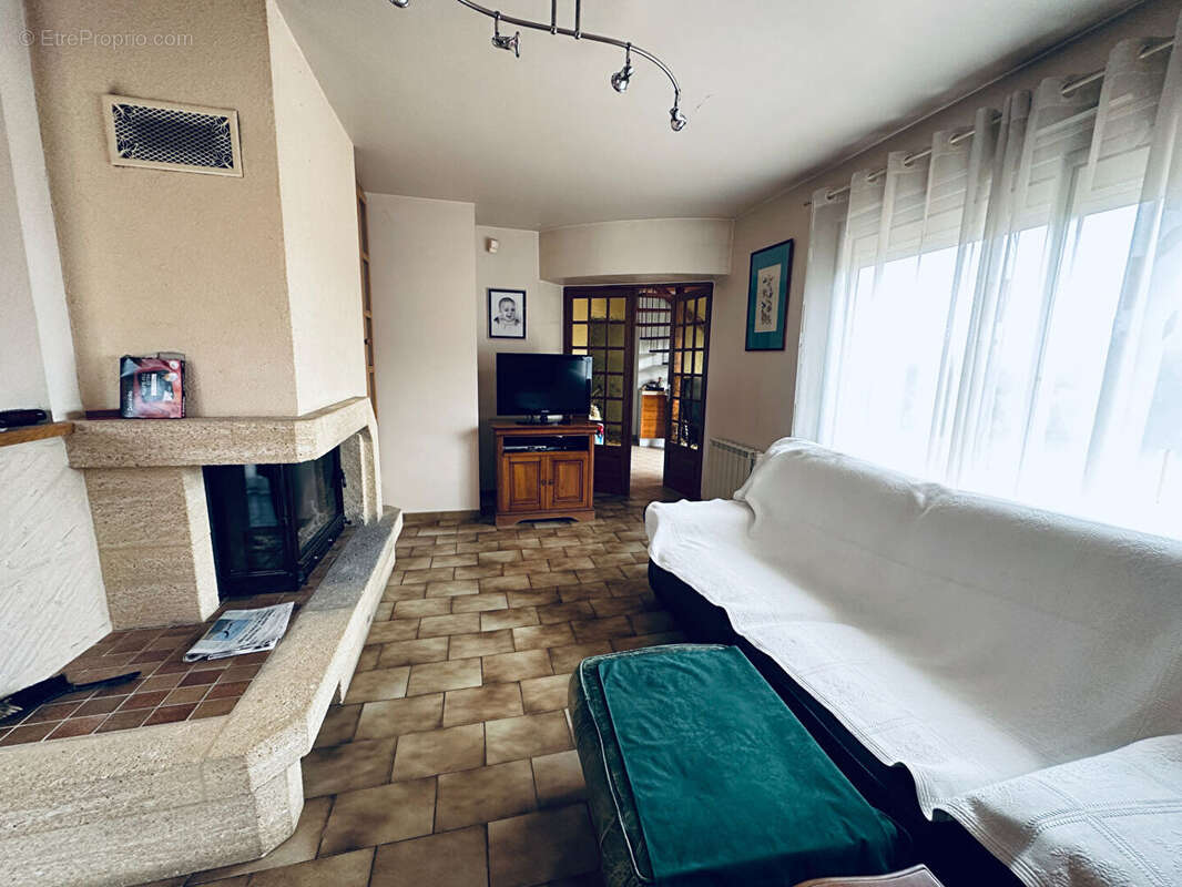 Maison avec dépendance, piscine et bois près de Villeréal - photo 8
