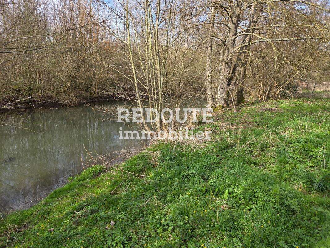 Terrain à LE CHATELET-SUR-RETOURNE