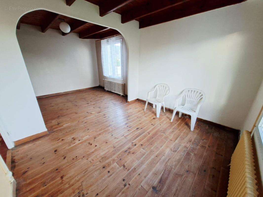 Lanmeur, exposée sud, 3 chambres - photo 3