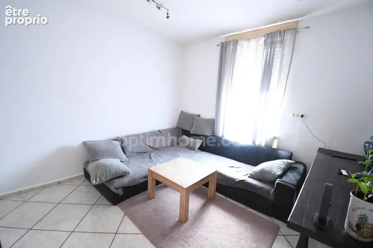 Immeuble complet - 3 appartements - places parking - photo 19