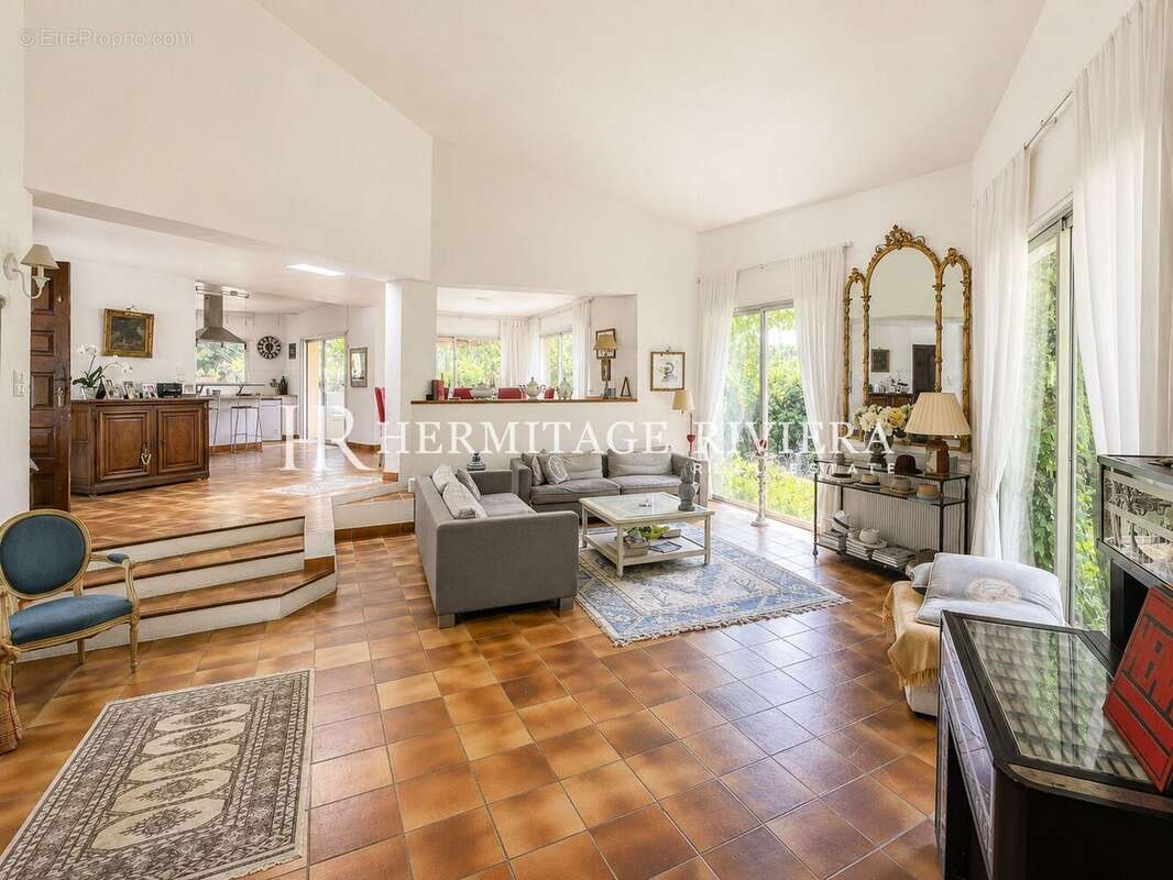 Maison 333 m² à Vence  - photo 18
