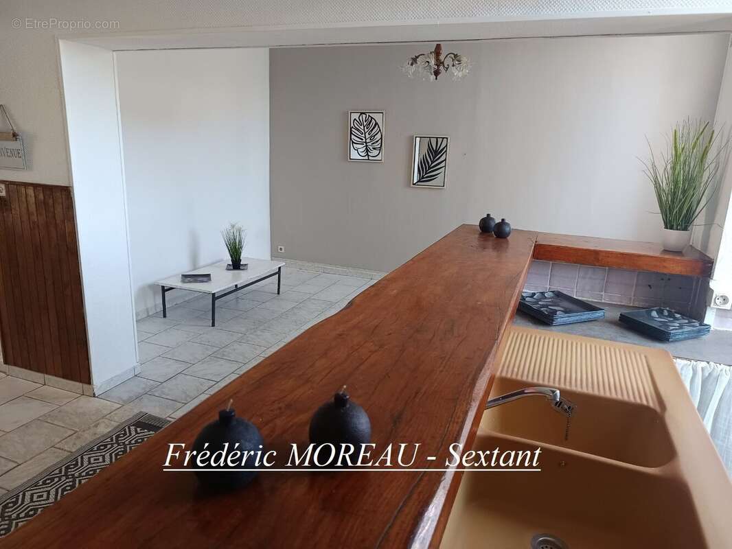 Immeuble de rapport à proximité du centre ville - photo 3