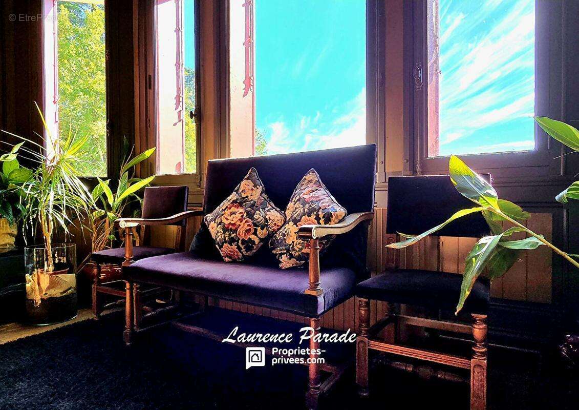 Maison à SAINT-FRONT-DE-PRADOUX