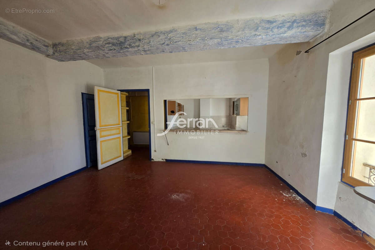 Appartement à VILLECROZE