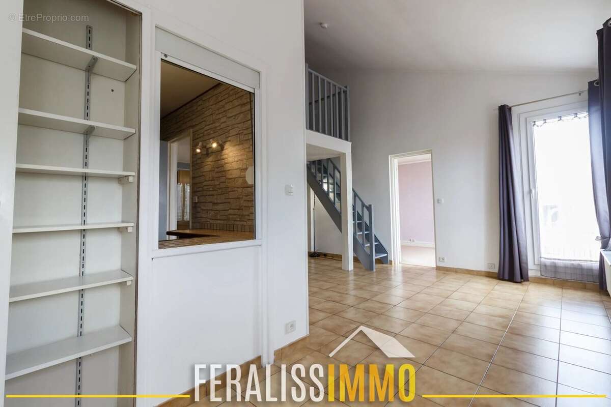 Appartement à ERAGNY