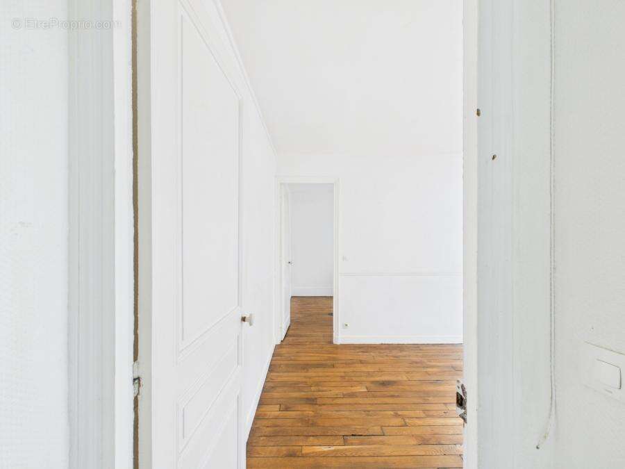 Appartement à PARIS-18E