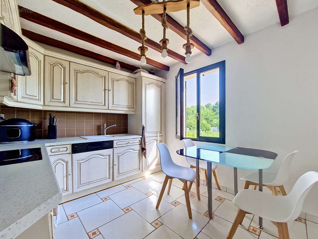 Maison à MARINES