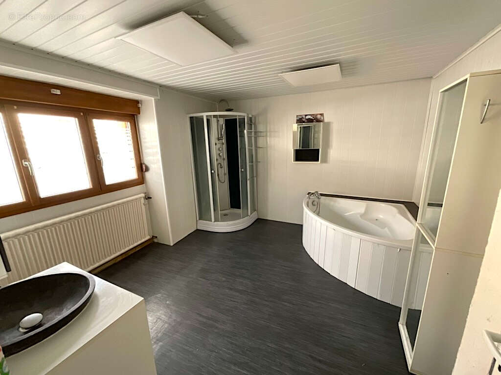 Maison à BAULAY