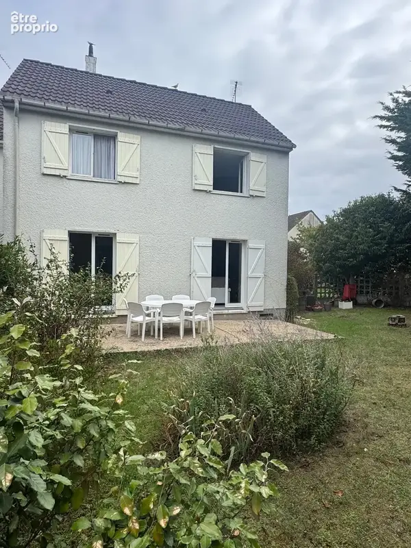 A vendre CHATELLERAULT Maison P5 de 105 m² - terrain de 450m² - photo 2